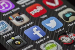 Reklama online. Agencje interaktywne facebook, skuteczna kampania reklamowa
